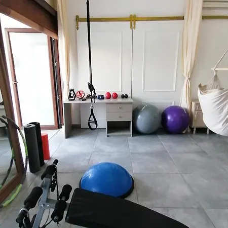 The Host - Women And Couples Only Homestay szállás *