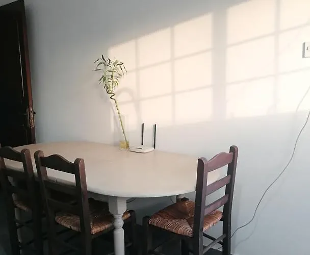 The Host - Women And Couples Only Ubytování v soukromí Paphos