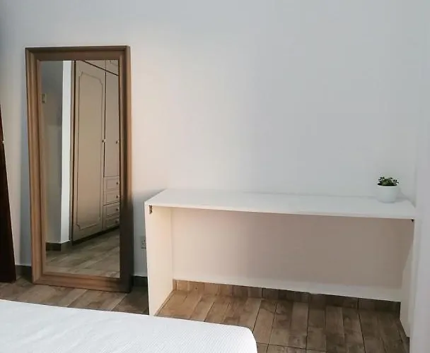 The Host - Women And Couples Only Ubytování v soukromí