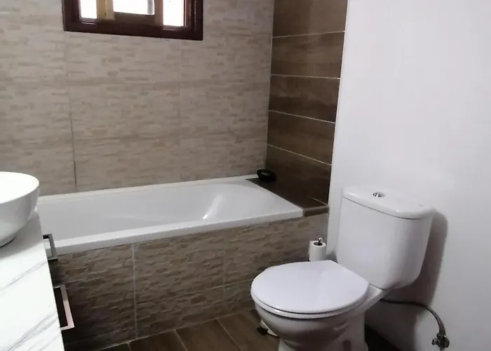 Ubytování v soukromí The Host - Women And Couples Only Paphos