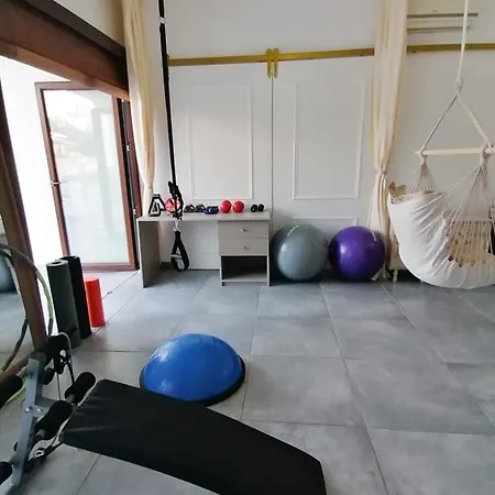 The Host - Women And Couples Only *