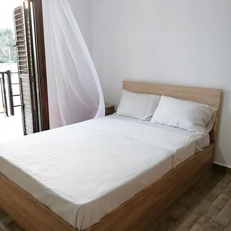 Accommodatie bij particulieren The Host - Women And Couples Only *