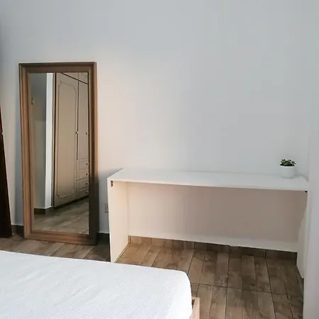 The Host - Women And Couples Only Privatunterkunft