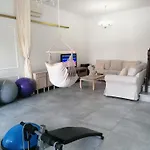 The Host - Women And Couples Only Homestay *
