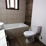 Homestay szállás The Host - Women And Couples Only Paphos